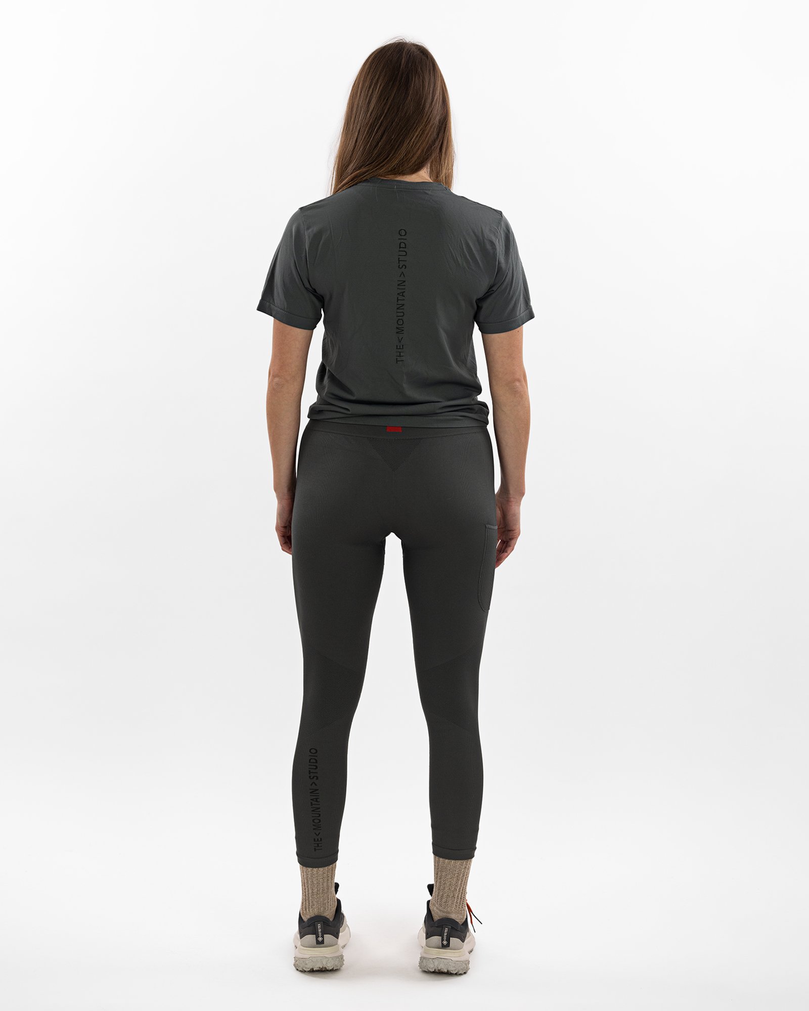 THE MOUNTAIN STUDIO - TECH T-SHIRT W